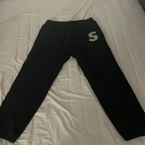 Brand new Supreme Sweatpants - S logo